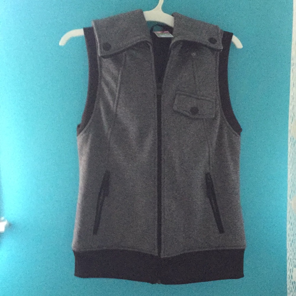 Burton vest